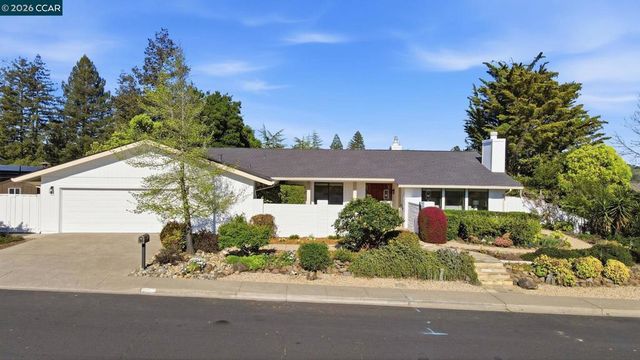 285 Claudia Ct, Moraga, CA 94556