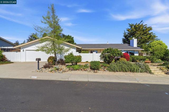 285 Claudia Ct, Moraga, CA 94556