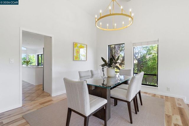 285 Claudia Ct, Moraga, CA 94556