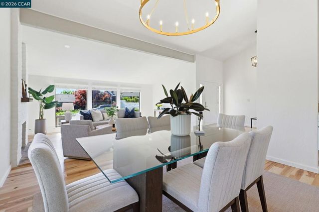 285 Claudia Ct, Moraga, CA 94556