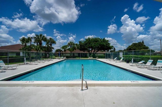 1451 Captains Walk 27a, Fort Pierce, FL 34950