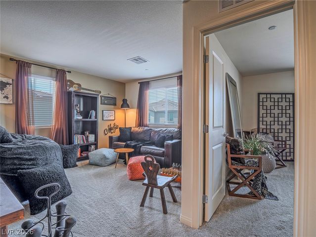 7002 Midnight Bronze Street, North Las Vegas, NV 89086