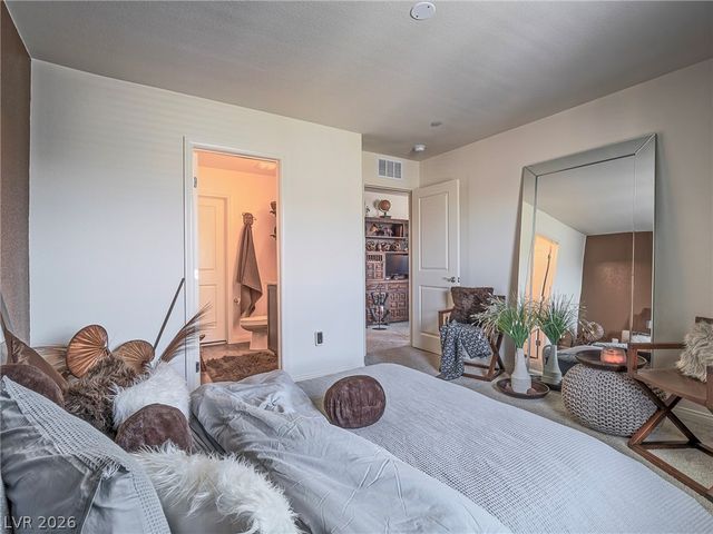 7002 Midnight Bronze Street, North Las Vegas, NV 89086