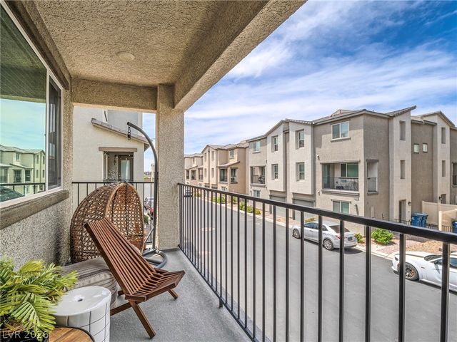7002 Midnight Bronze Street, North Las Vegas, NV 89086