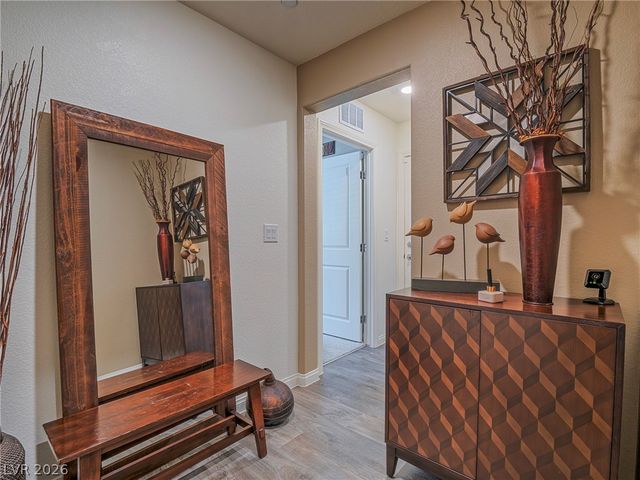 7002 Midnight Bronze Street, North Las Vegas, NV 89086