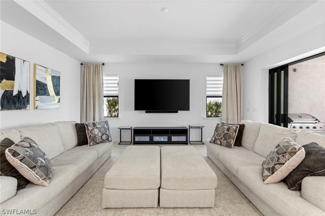 1854 Amador CT, Naples, FL 34120