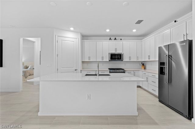 1854 Amador CT, Naples, FL 34120