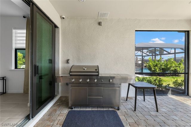 1854 Amador CT, Naples, FL 34120