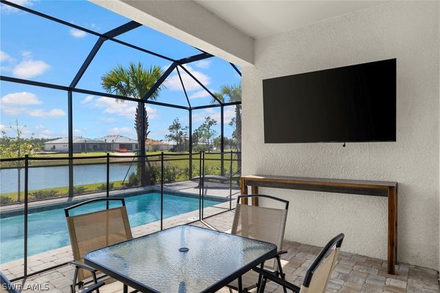 1854 Amador CT, Naples, FL 34120