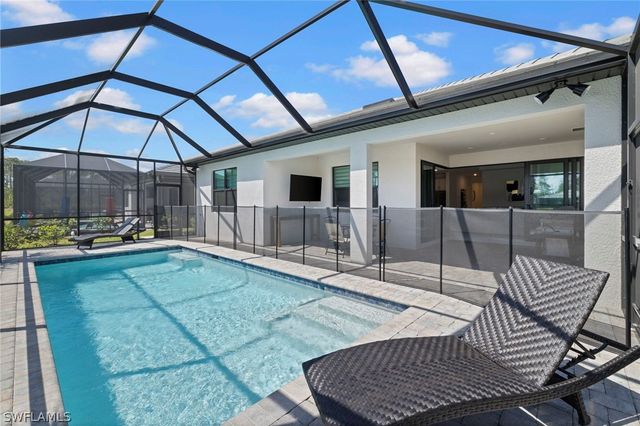 1854 Amador CT, Naples, FL 34120