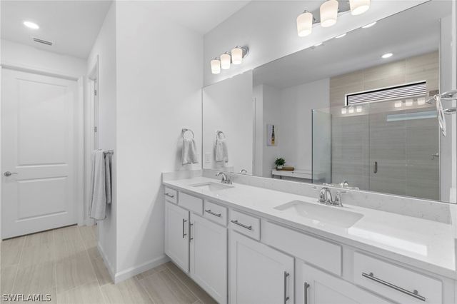 1854 Amador CT, Naples, FL 34120