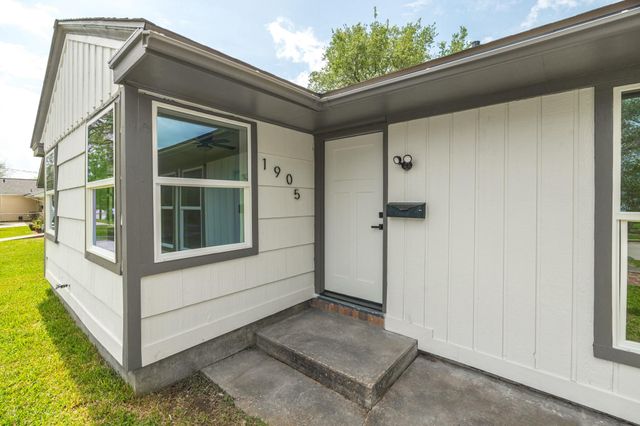 1905 Tennessee Street, Baytown, TX 77520