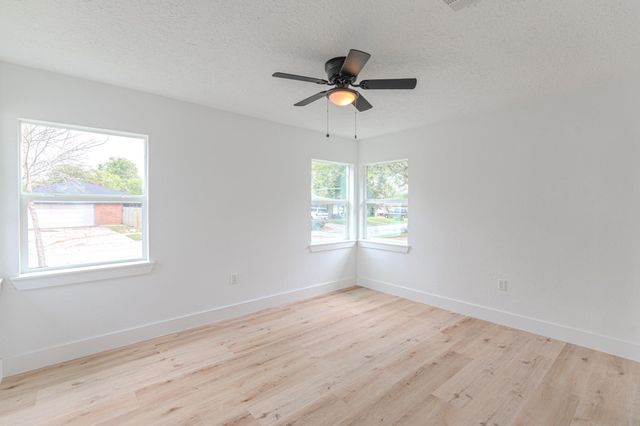 1905 Tennessee Street, Baytown, TX 77520