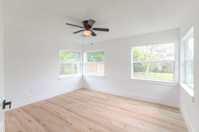 1905 Tennessee Street, Baytown, TX 77520