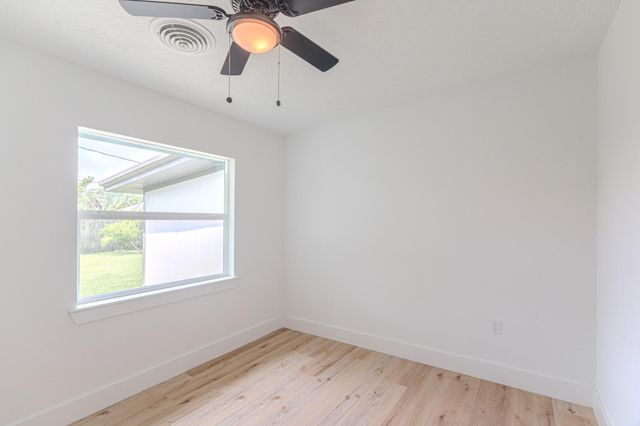 1905 Tennessee Street, Baytown, TX 77520