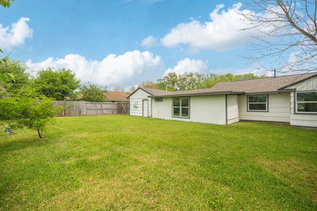 1905 Tennessee Street, Baytown, TX 77520