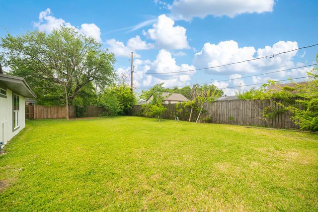1905 Tennessee Street, Baytown, TX 77520