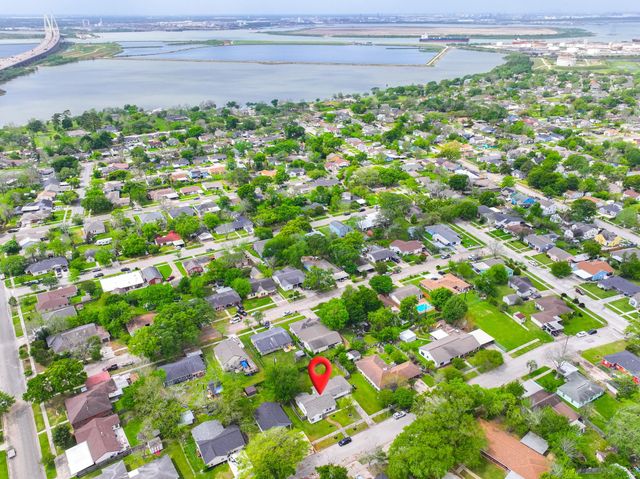 1905 Tennessee Street, Baytown, TX 77520