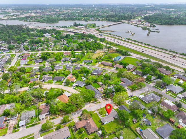 1905 Tennessee Street, Baytown, TX 77520