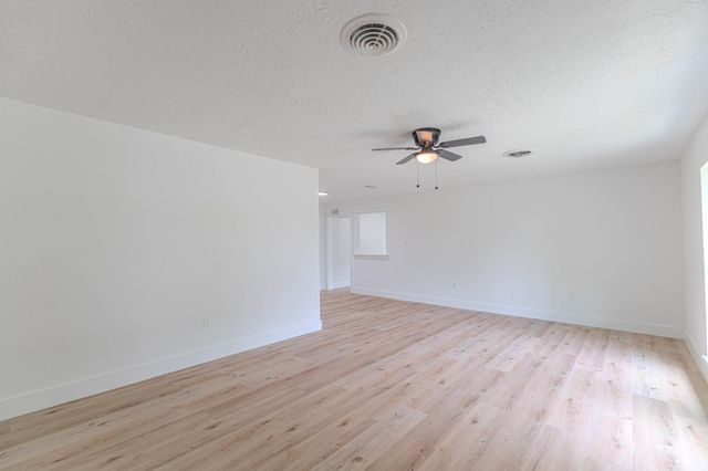 1905 Tennessee Street, Baytown, TX 77520