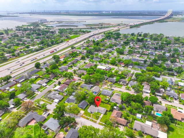 1905 Tennessee Street, Baytown, TX 77520