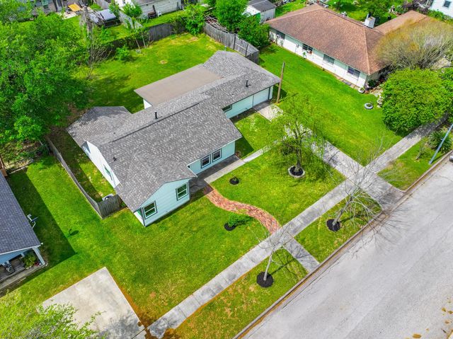 1905 Tennessee Street, Baytown, TX 77520