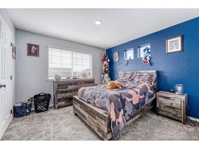 26168 E Maple Dr, Aurora, CO 80018