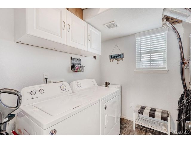 26168 E Maple Dr, Aurora, CO 80018