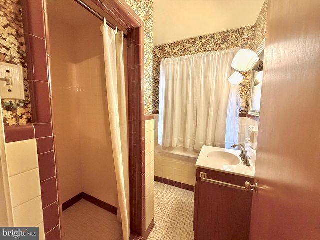 1418 MONROE AVE, Reading, PA 19610