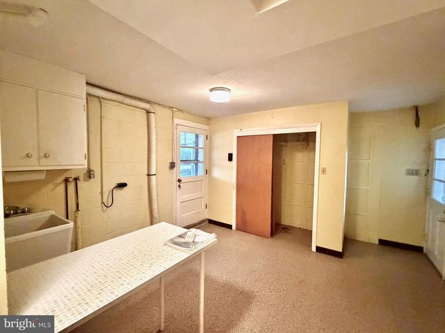 1418 MONROE AVE, Reading, PA 19610