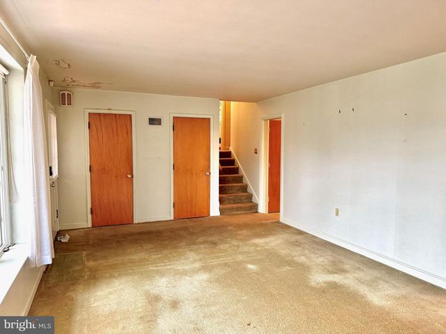 1418 MONROE AVE, Reading, PA 19610