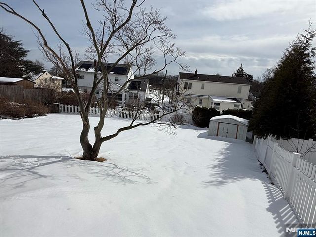 83 Ploch Road, Clifton, NJ 07013