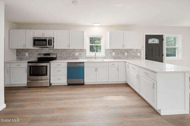 3704 Lewis Road, Milton, NY 12020