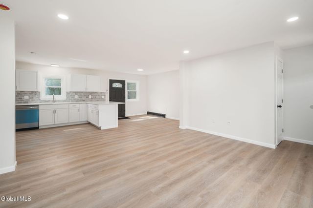 3704 Lewis Road, Milton, NY 12020