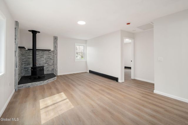 3704 Lewis Road, Milton, NY 12020
