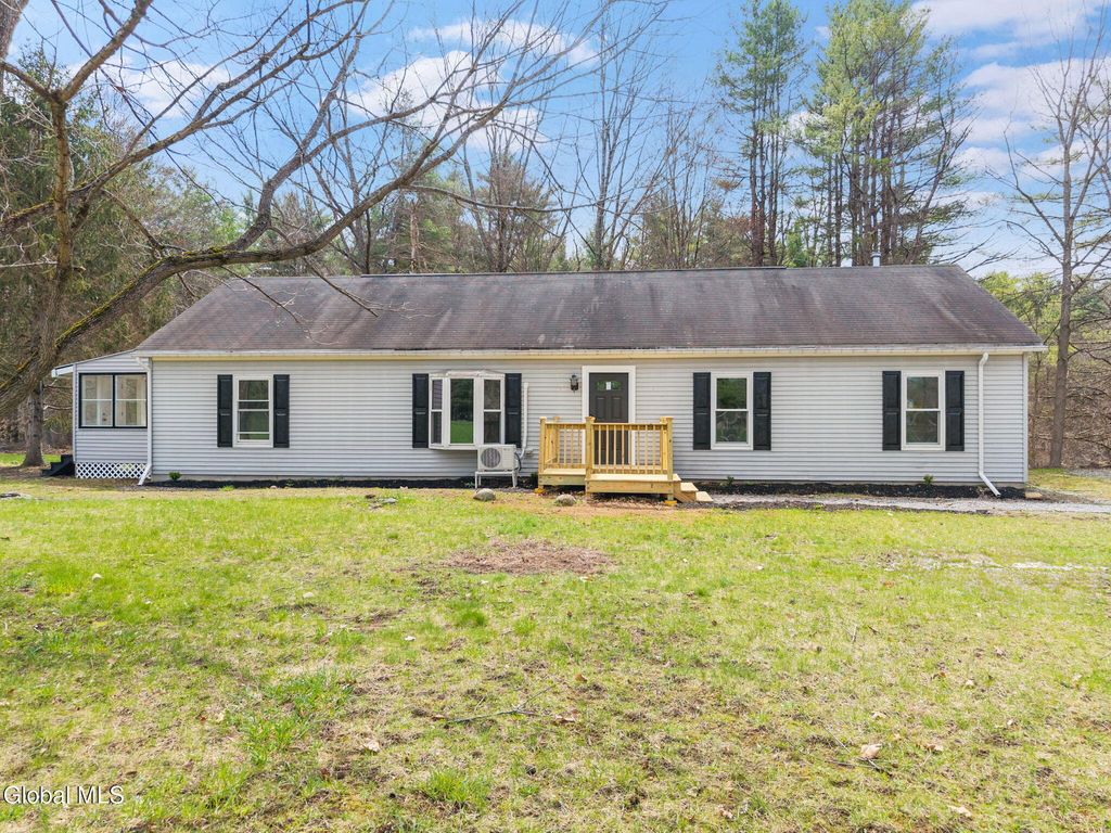 3704 Lewis Road, Milton, NY 12020
