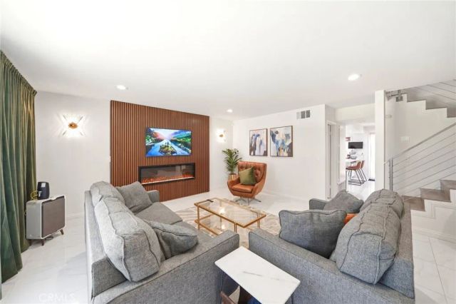 5950 Imperial, South Gate, CA 90280