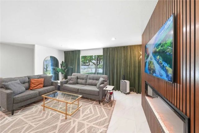 5950 Imperial, South Gate, CA 90280