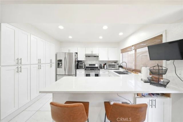 5950 Imperial, South Gate, CA 90280