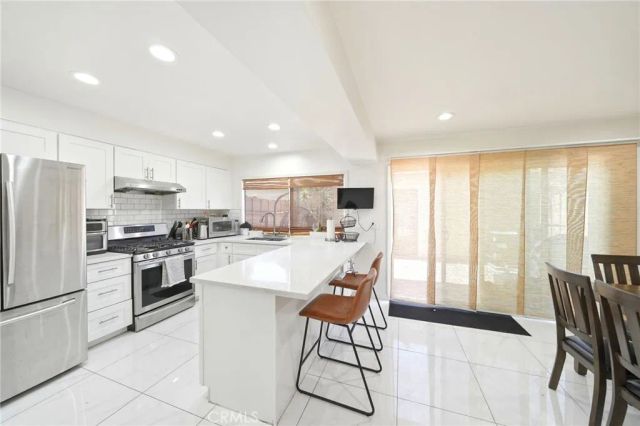 5950 Imperial, South Gate, CA 90280