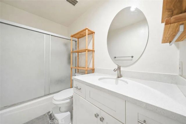 5950 Imperial, South Gate, CA 90280