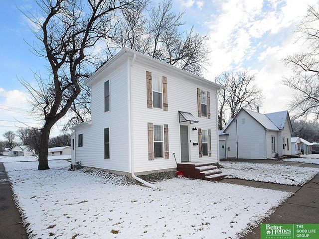 558 W 7th Street, York, NE 68467