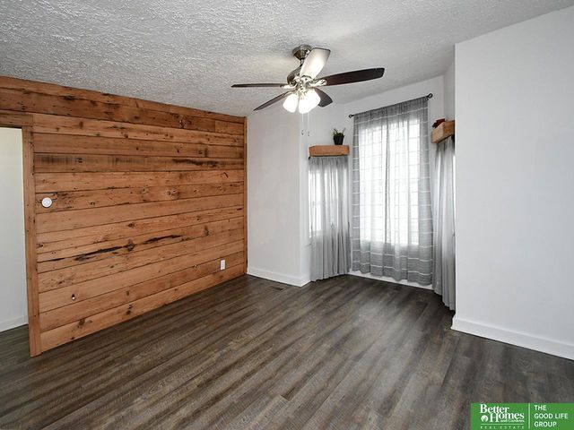 558 W 7th Street, York, NE 68467