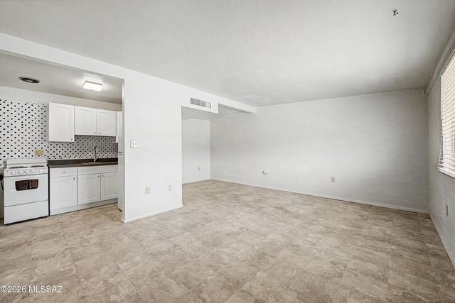 1123 E Kentucky Street, Tucson, AZ 85714