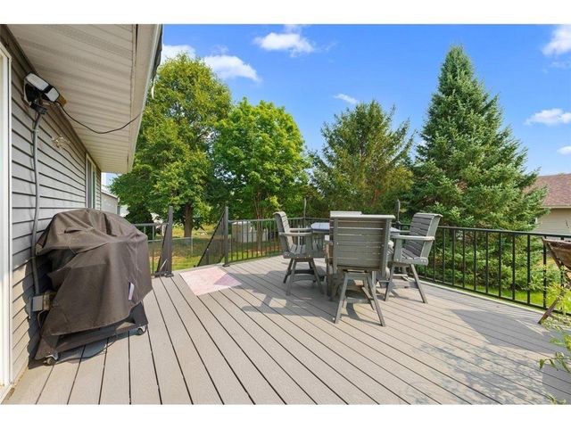 735 Laura Street, Prescott, WI 54021