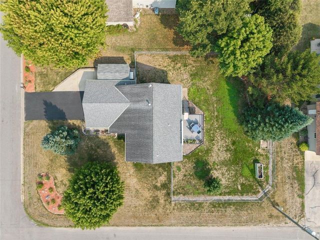 735 Laura Street, Prescott, WI 54021