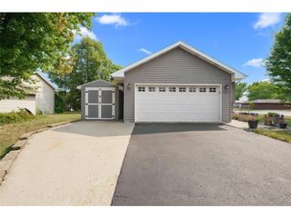 735 Laura Street, Prescott, WI 54021