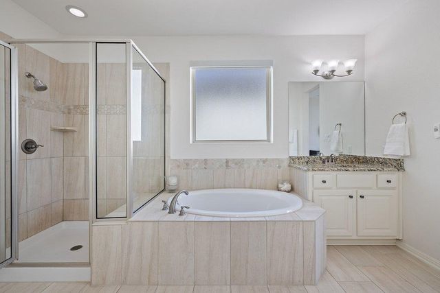 405 Baldovino SKWY, Lakeway, TX 78738