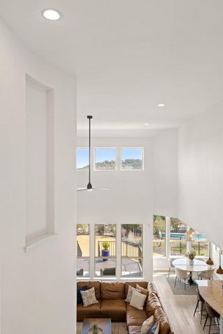 405 Baldovino SKWY, Lakeway, TX 78738