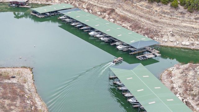 405 Baldovino SKWY, Lakeway, TX 78738